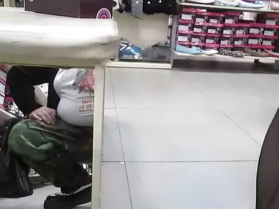 تناسب امرأة سمراء يأخذ الشرج سكس محارم اجنبية قصف تمتص ديك في الغابة