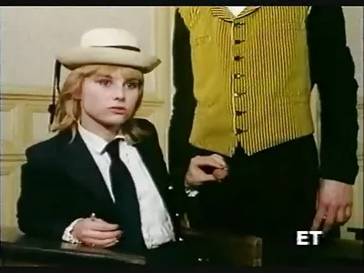 أحمر لاتينا جبهة تحرير مورو الإسلامية تتمتع المشاغب المرح مع الموظف سكس عربي سكس مترجم السابق