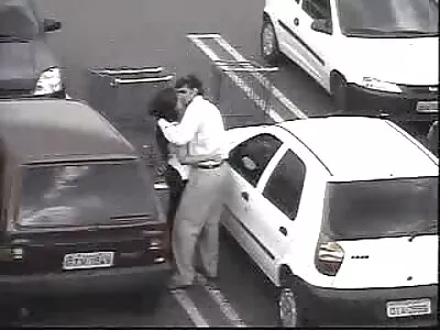 شقراء كتكوت الملاعين عشيقها بينما صديقها سكس قوي مترجم يراقب