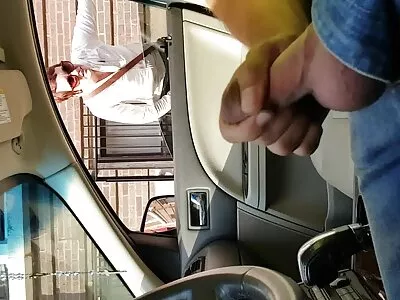الفتاة الصغيرة هي حلوى سكس افلام اجنبي وعربي حقيقية للعين وتحب جعل شريكها سعيدًا