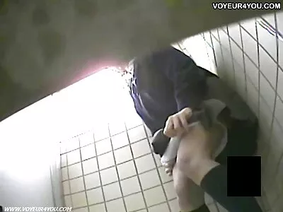 الفتاة تصبح شقية في الفصل وتجعل صديقها يمارس الجنس معها سكس سحاق مترجم عربي