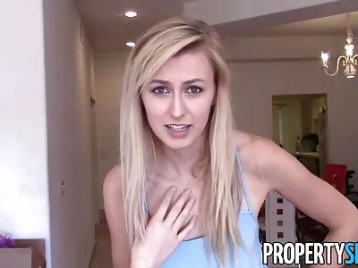 سكرتير المكتب دمر بوسها الرطب من سكس اجنبي مترجم اجنبي قبل رئيسها