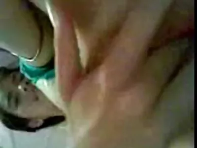 كتكوت يتلقى اثنين من قضبان في مشهد المتشددين سكس سكس اجنبي مترجم الثلاثي