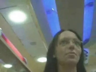 شقراء صغيرة براتي استغل من قبل صديق أختها للانتقام سكس كلاسيكي مترجم عربي