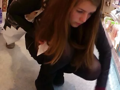 فاتنة متعرج هو وجود فمها ومهبلها حفر في سكس اجنبي مترجم مثير الهواء الطلق