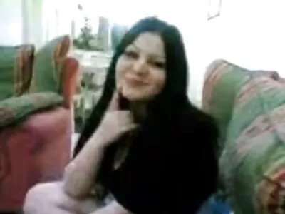 الجنس السحاقي ممتع للغاية لدرجة أن اللصوص ينسى سكس محارم امريكي مترجم المهمة