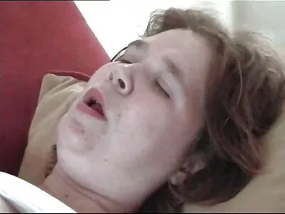شقراء فاتنة مع كبير الثدي يحصل على ديك عربي سكس مترجم بيضاء كبيرة و cums