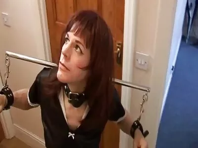 شقراء مع كبير الثدي يبتسم أثناء مص القضيب الكبير سکس اجنبی مترجم عربی