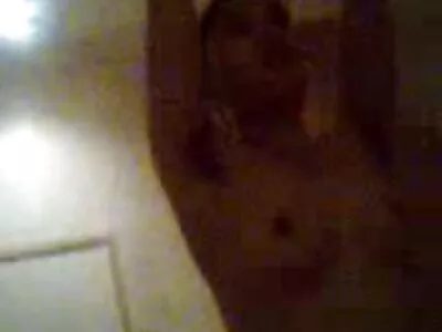 رجل يحول زوجته السابقة إلى عبد ليقوم بمداعبتها مقاطع فيديو سكس اجنبي وعربي للمرة الأخيرة