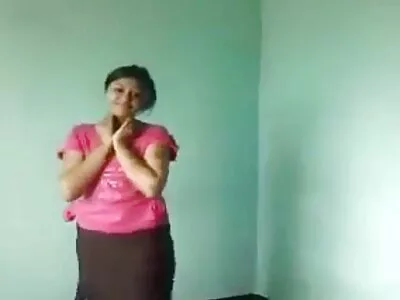 يسعد افلام سكس مترجم مقابل المال صديق الفتاة الروسية دائمًا بتلقيها اللسان