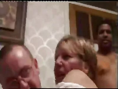 لا تشاهد بريطانيا تيا العرض سكس اخت عربي ولكنها كذلك
