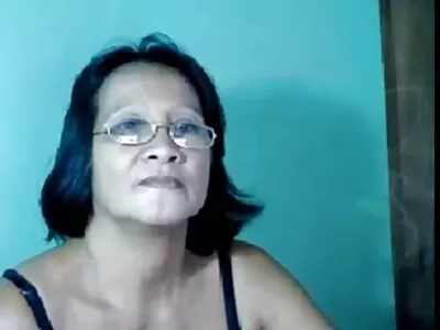 السيدة يمي تعطي كل سحرها سكس خيانة زوجية مترجم عربي إلى Duncan Saint لممارسة الجنس في الهواء الطلق