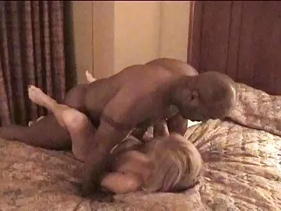 تشارك كيرا سيلفر الحنان مع الشاب المهووس xnxxسكس مترجم عربي بالنظارات